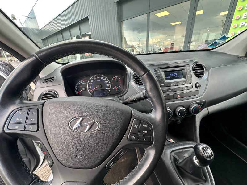 HYUNDAI I 10 2016