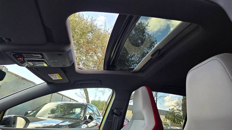 VOLKSWAGEN GOLF 2021