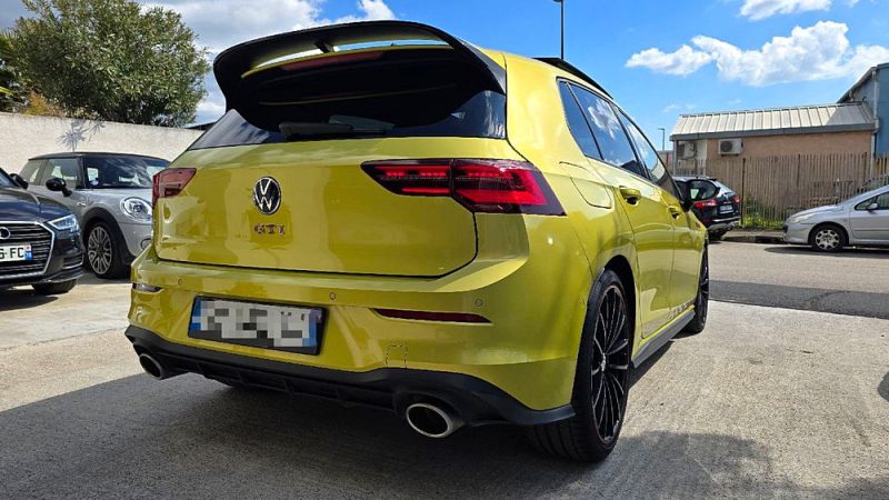 VOLKSWAGEN GOLF 2021