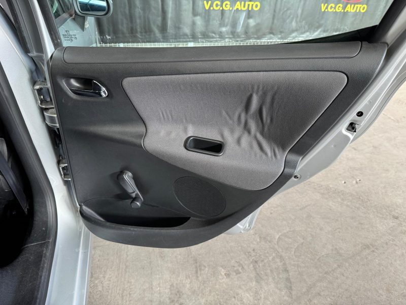 PEUGEOT 207 SW  1.6 HDI 92 Business Pack 