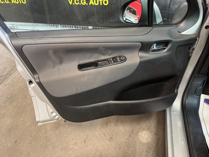 PEUGEOT 207 SW  1.6 HDI 92 Business Pack 