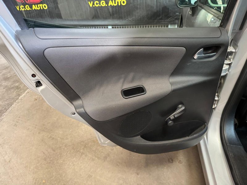 PEUGEOT 207 SW  1.6 HDI 92 Business Pack 