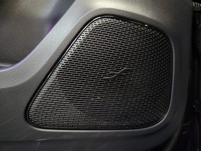 MERCEDES CLASSE A 180 D 116cv AMG LINE / TOIT OUVRANT / CARPLAY / CAMERA 360° / SIEGES ELECTRIQUES /