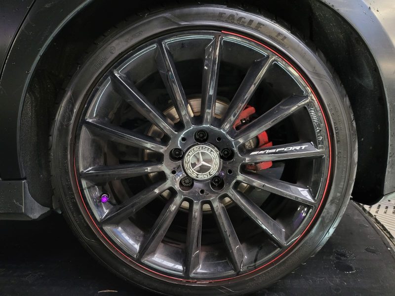 MERCEDES CLASSE A 180 D 116cv AMG LINE / TOIT OUVRANT / CARPLAY / CAMERA 360° / SIEGES ELECTRIQUES /