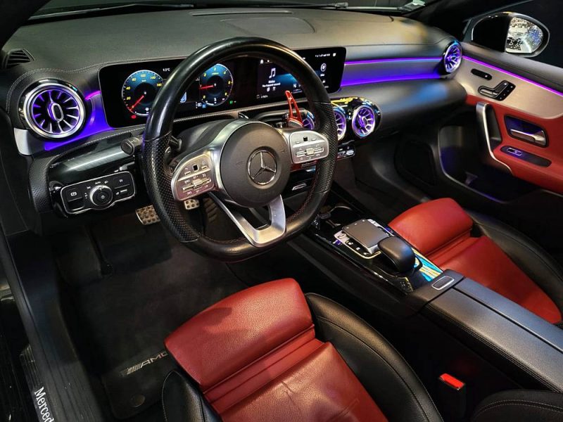 MERCEDES CLASSE A 180 D 116cv AMG LINE / TOIT OUVRANT / CARPLAY / CAMERA 360° / SIEGES ELECTRIQUES /