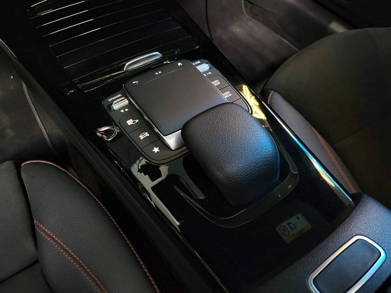 MERCEDES CLASSE CLA 220d 190cv / TOIT OUVRANT + SIEGES CHAUFFANTS + VIRTUAL COCKPIT + ATTELAGE /