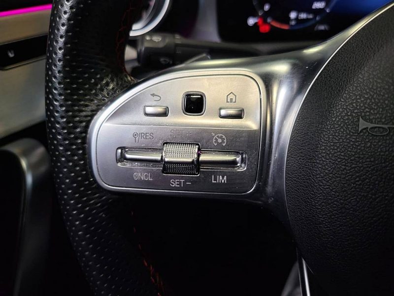 MERCEDES CLASSE CLA 220d 190cv / TOIT OUVRANT + SIEGES CHAUFFANTS + VIRTUAL COCKPIT + ATTELAGE /