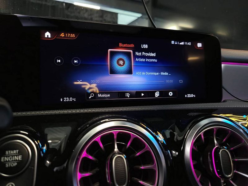 MERCEDES CLASSE CLA 220d 190cv / TOIT OUVRANT + SIEGES CHAUFFANTS + VIRTUAL COCKPIT + ATTELAGE /