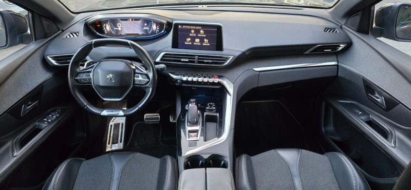 Peugeot 3008 II 1.6l BlueHDi GT-Line 120ch EAT 6, *Attelage*, *Véhicule entretenu*, *Carplay*