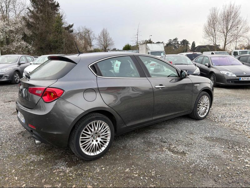 ALFA ROMEO GIULIETTA 2013