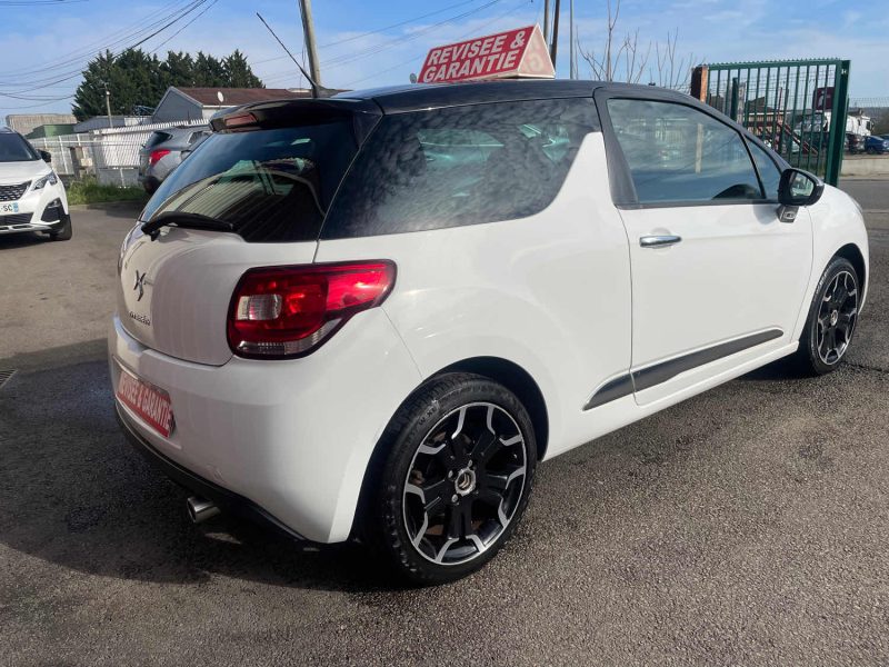 CITROEN DS3 2015 1.6 E HDI 92CV S&S BVM Émeraude Addict