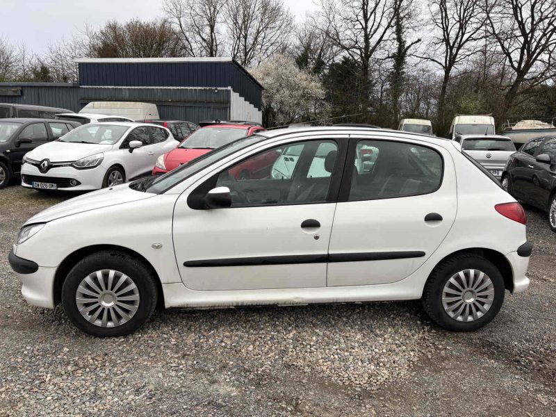 PEUGEOT 206 2005