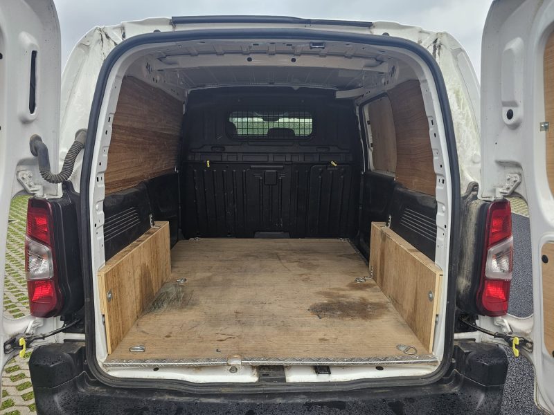 PEUGEOT PARTNER 2020