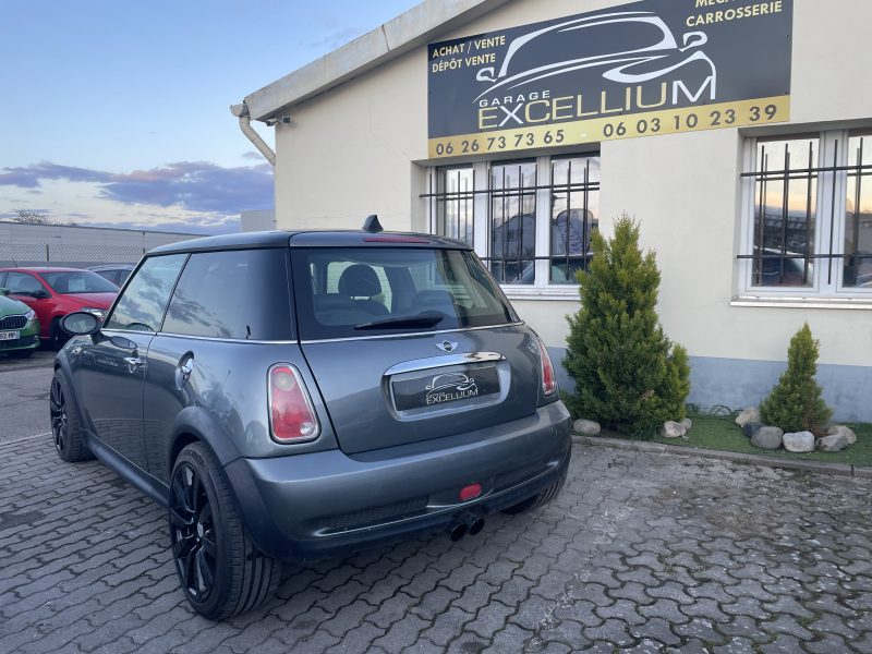 MINI  COOPER S 2005