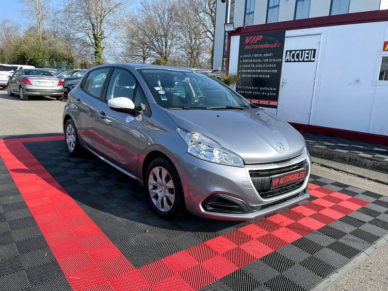PEUGEOT 208 2018