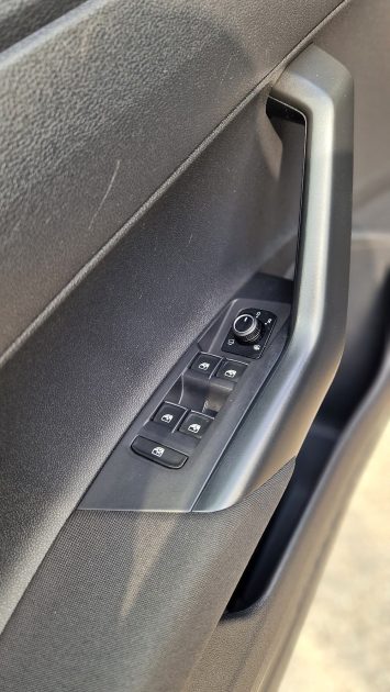 VOLKSWAGEN POLO 2018