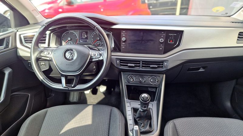 VOLKSWAGEN POLO 2018