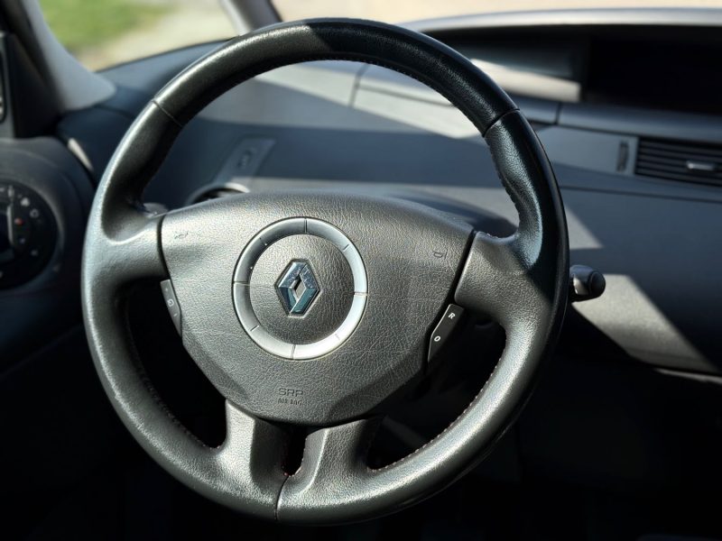 RENAULT GRAND ESPACE 2.0 DCI - 175 FAP PRIVILEGE