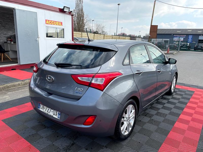 HYUNDAI I 30 2012