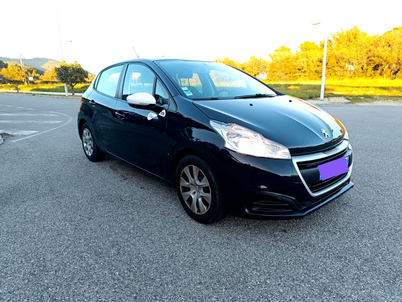 PEUGEOT 208 2018