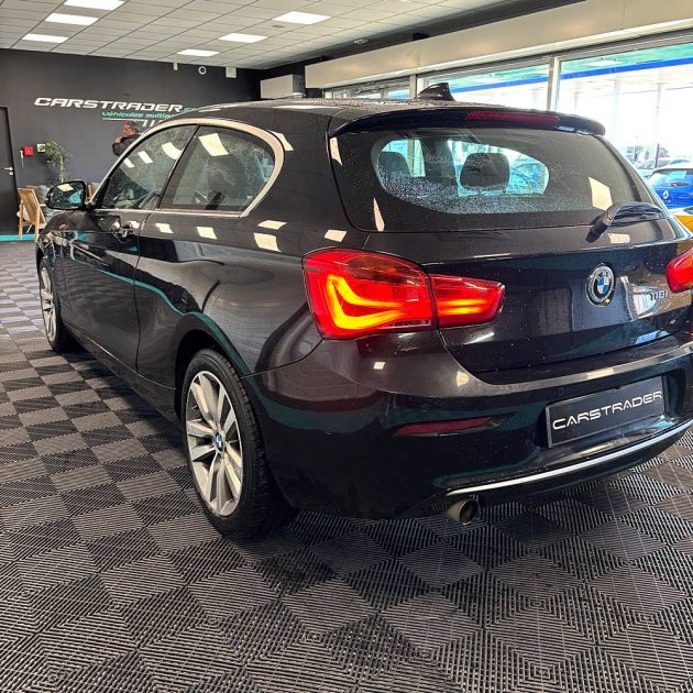 B.M.W. SERIE 1 118i Urban chic Garantie 12 mois