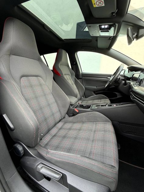 VOLKSWAGEN GOLF 2020