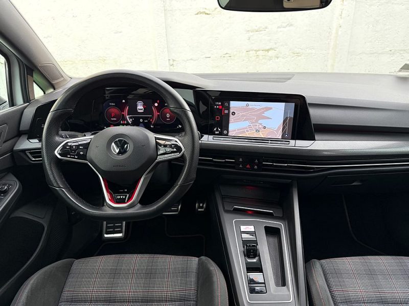 VOLKSWAGEN GOLF 2020