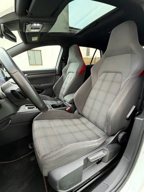 VOLKSWAGEN GOLF 2020