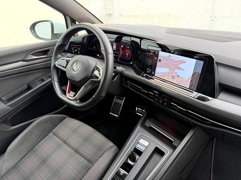 VOLKSWAGEN GOLF 2020