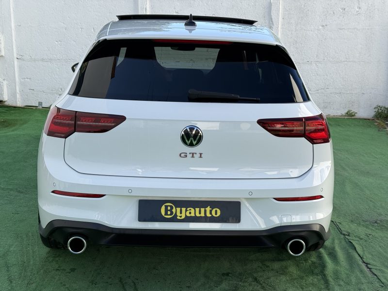 VOLKSWAGEN GOLF 2020