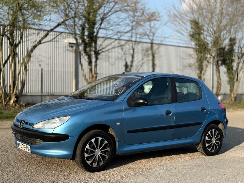 PEUGEOT 206 2003