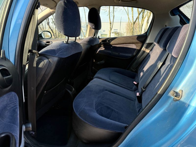 PEUGEOT 206 2003