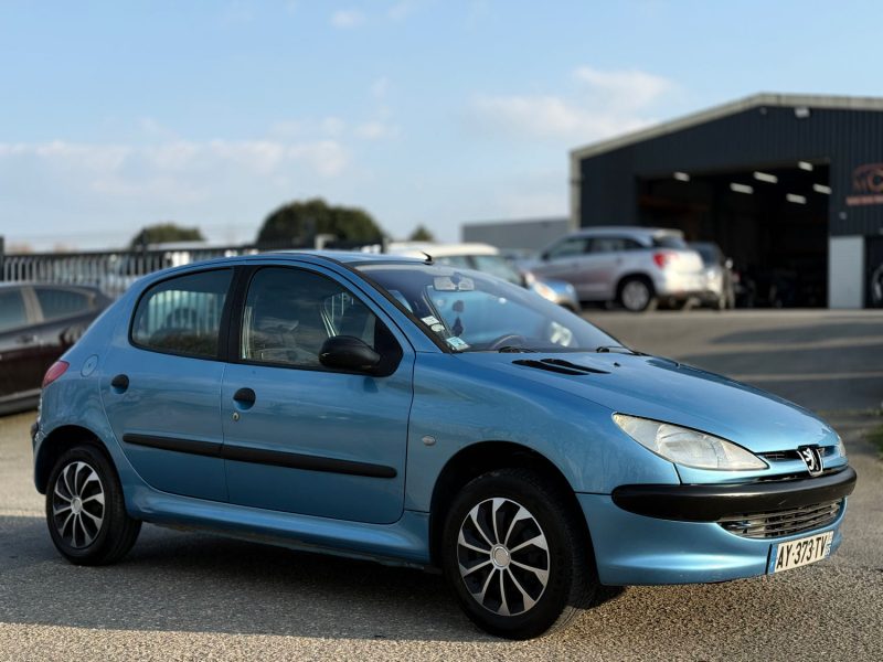 PEUGEOT 206 2003