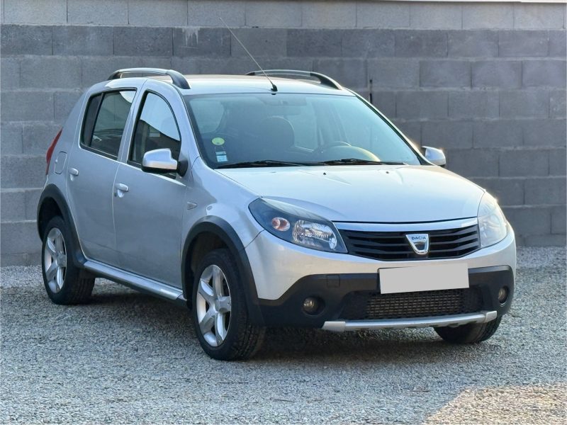 DACIA SANDERO 2012