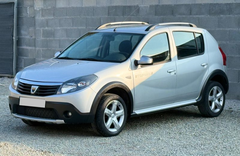 DACIA SANDERO 2012