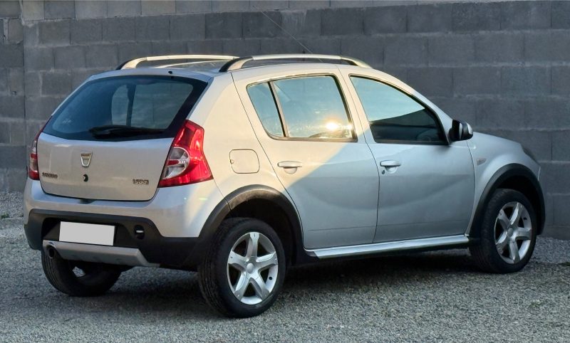 DACIA SANDERO 2012