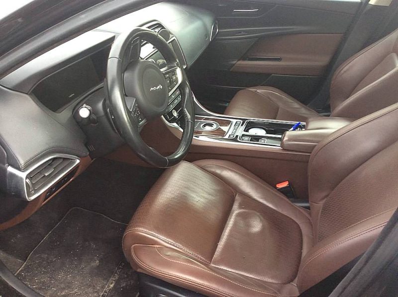 JAGUAR XE 2017 240CV AWD 4 ROUES MOTRICES 