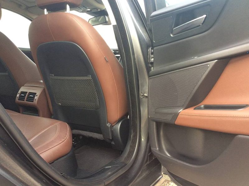 JAGUAR XE 2017 240CV AWD 4 ROUES MOTRICES 