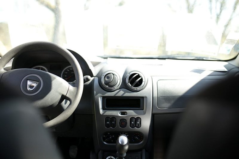 DACIA DUSTER 4X4 105CH 1.6 ESSENCE 12 MOIS GARANTIE CRITAIR 1