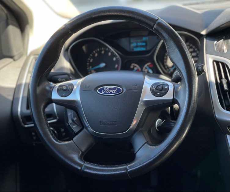 FORD FOCUS III Hatchback 1.0 SCTi 12V 100 ch EcoBoost GARANTIE 6 MOIS