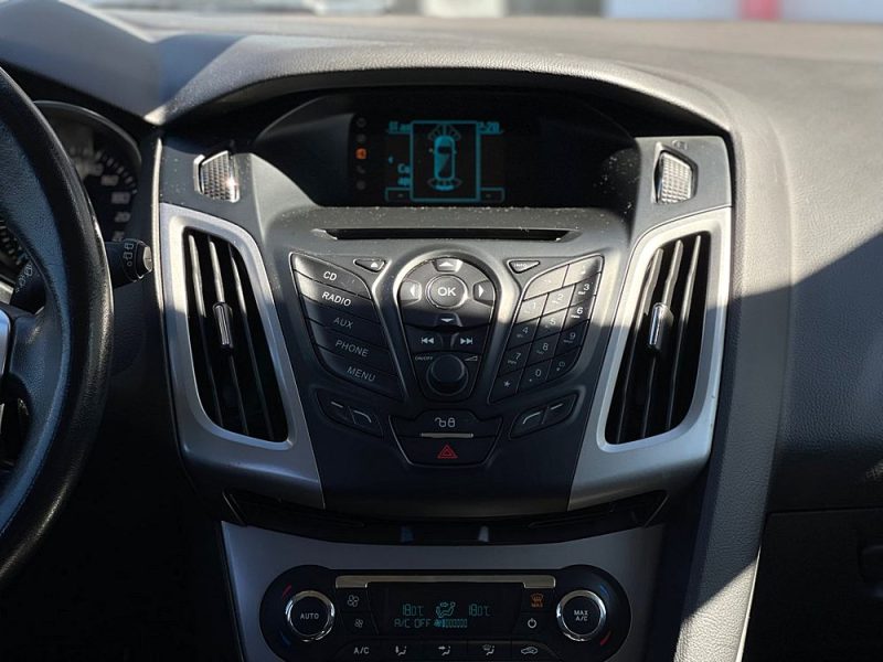 FORD FOCUS III Hatchback 1.0 SCTi 12V 100 ch EcoBoost GARANTIE 6 MOIS