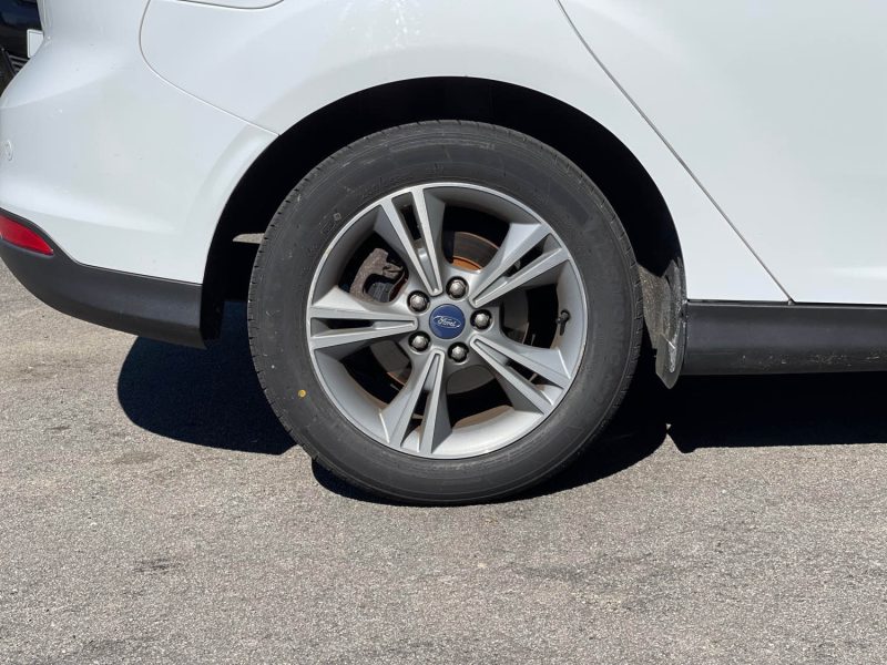 FORD FOCUS III Hatchback 1.0 SCTi 12V 100 ch EcoBoost GARANTIE 6 MOIS