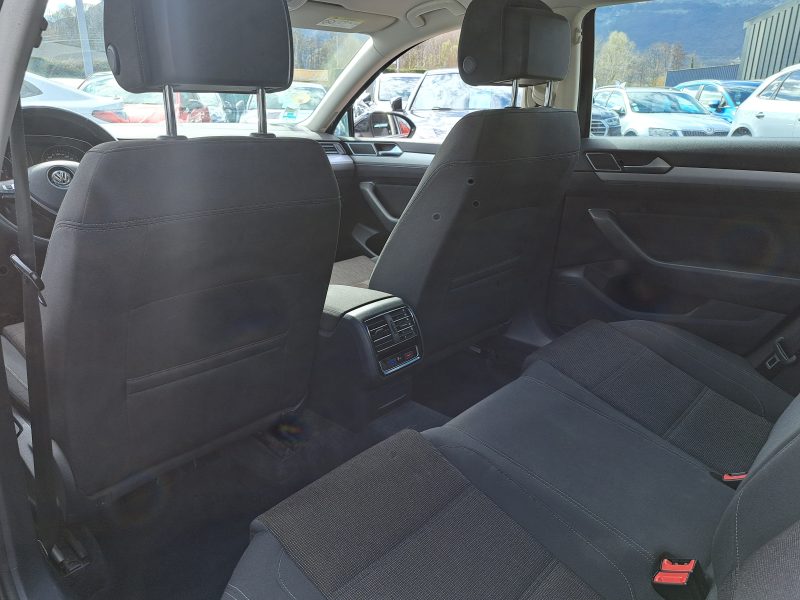 VOLKSWAGEN PASSAT 2015