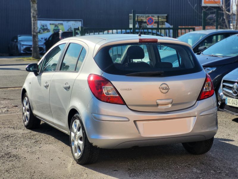 OPEL CORSA 2011
