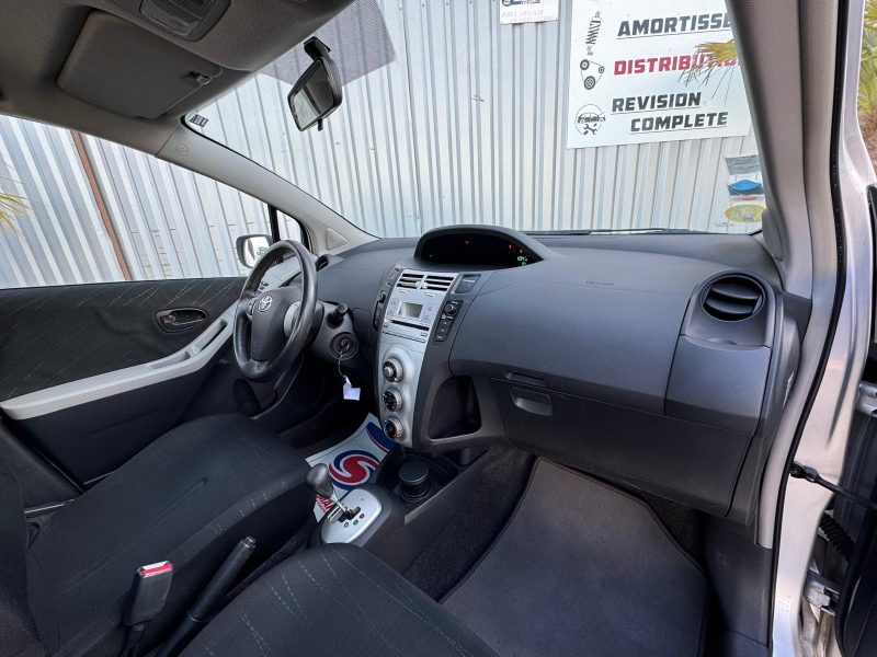TOYOTA YARIS 2 2006