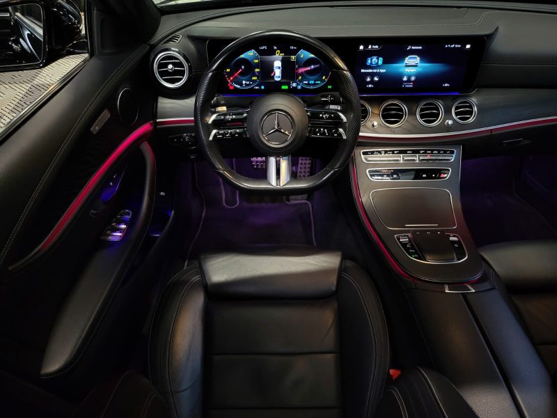 MERCEDES CLASSE E 220d 2.0 200cv TURBO DIESEL HYBRID AMG LINE TOIT OUVRANT / CARPLAY / CUIR NAPPA