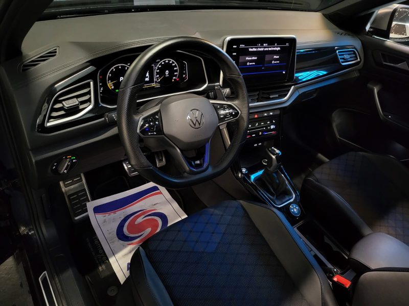 VOLKSWAGEN T-ROC 2.0 TSI 4MOTION 300cv R / SUIVI VOLKSWAGEN / LIGNE AKRAPOVIC / TOIT OUVRANT / CARPL