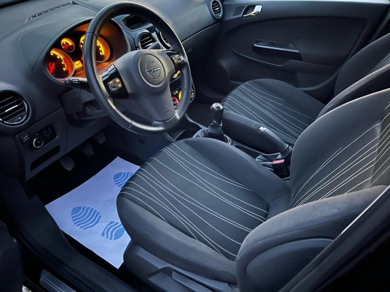 OPEL CORSA 2010