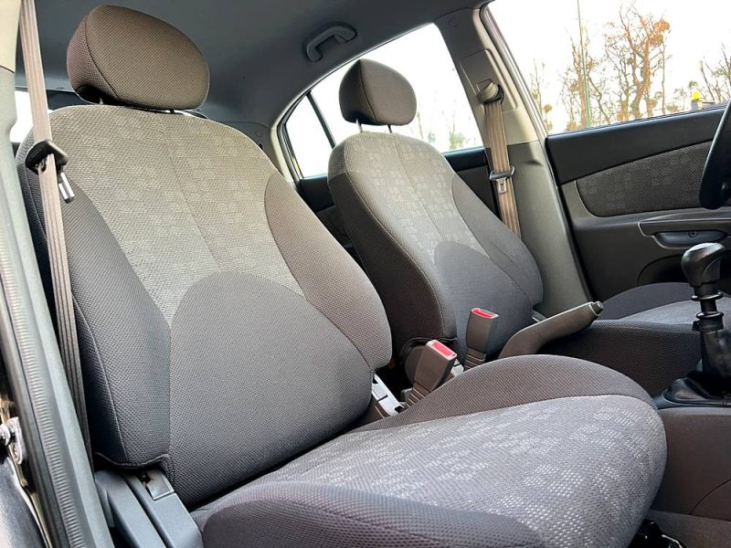 KIA RIO III 1.5 CRDI 110 Cv PREMIERE MAIN / 42 500 Kms CLIMATISATION BLUETOOTH - GARANTIE 1 AN