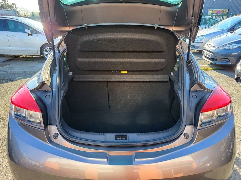 RENAULT MEGANE III Coupe 2010